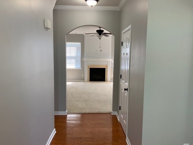 Building Photo - 10662 Trolley Run Dr