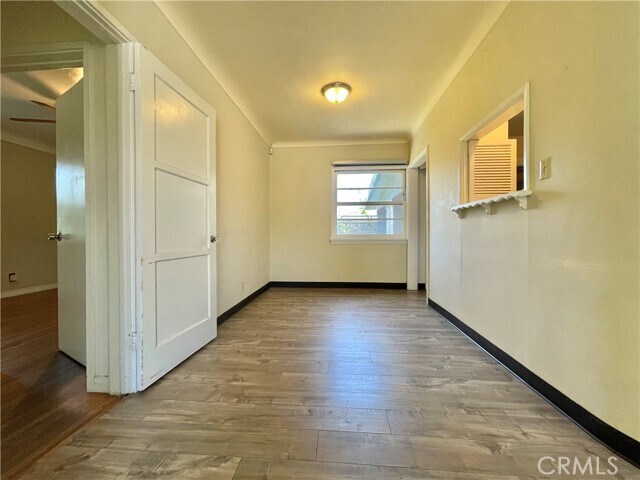 Building Photo - 10660 Daines Dr