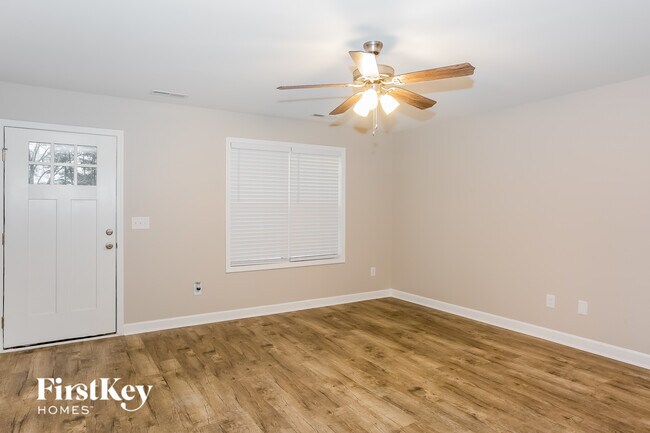 Foto del edificio - 145 McKinnon Ave NE