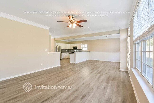 Foto del edificio - 9620 Forest Path Dr