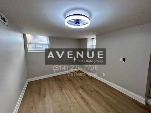 Foto del edificio - 4370 Swan Ave