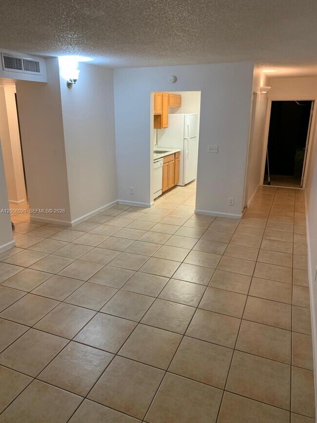 Building Photo - 3212 Coral Ridge Dr