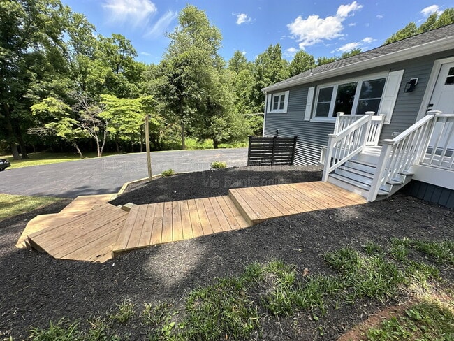 Foto del edificio - 12317 Metlock Rd