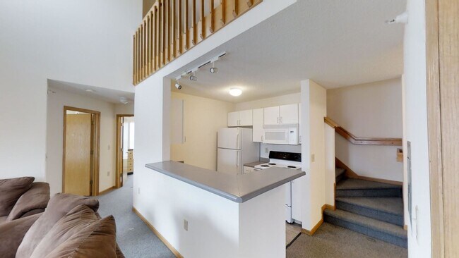 Foto del edificio - 4 Bedroom, 2 Bathroom