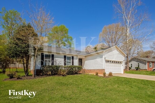 Building Photo - 2438 Amity Ave