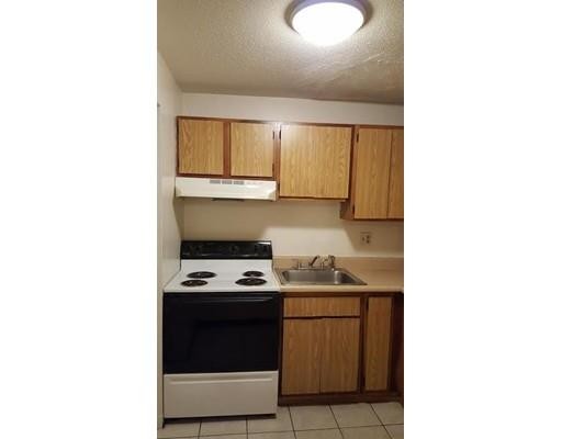 Foto del edificio - 75 Scotch Pond Pl