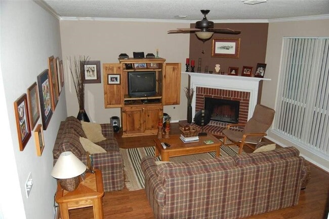 Foto del edificio - 2802 Sunbird Dr