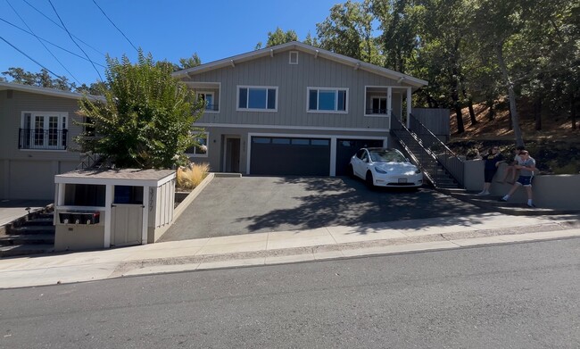 3777 Sundale Road - 3777 Sundale Rd