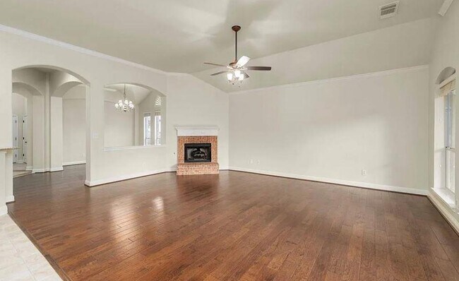 Foto del edificio - 11405 Larue Belle Ln