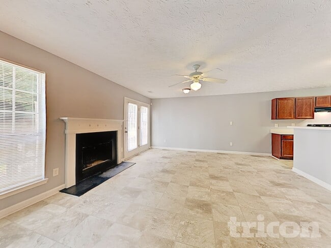 Building Photo - 3703 Harvest Dr