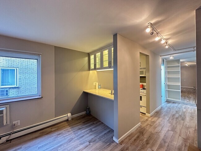 Foto del edificio - 663 W Grace St