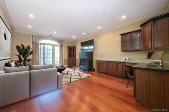 Building Photo - 55 1st St