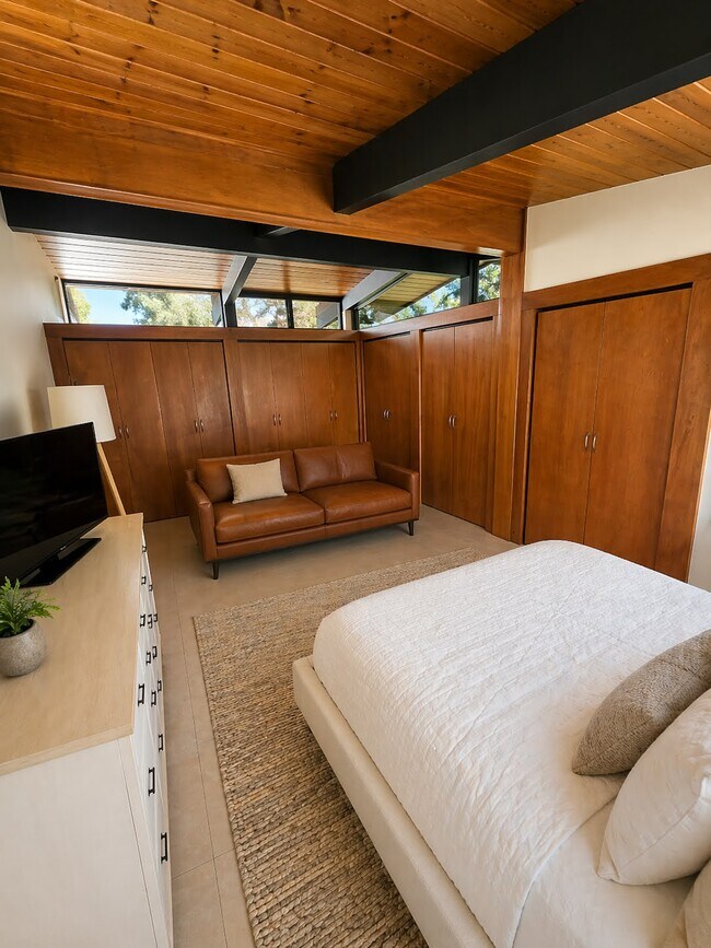 Foto del edificio - 4144 San Martin Way
