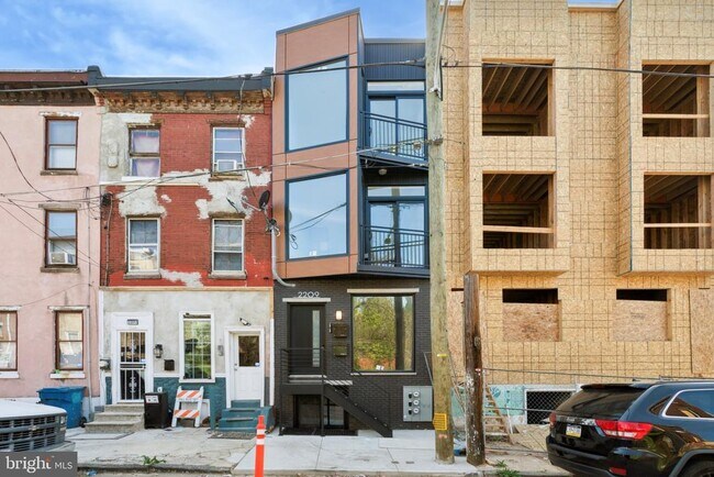 Foto del edificio - 2209 N Franklin St
