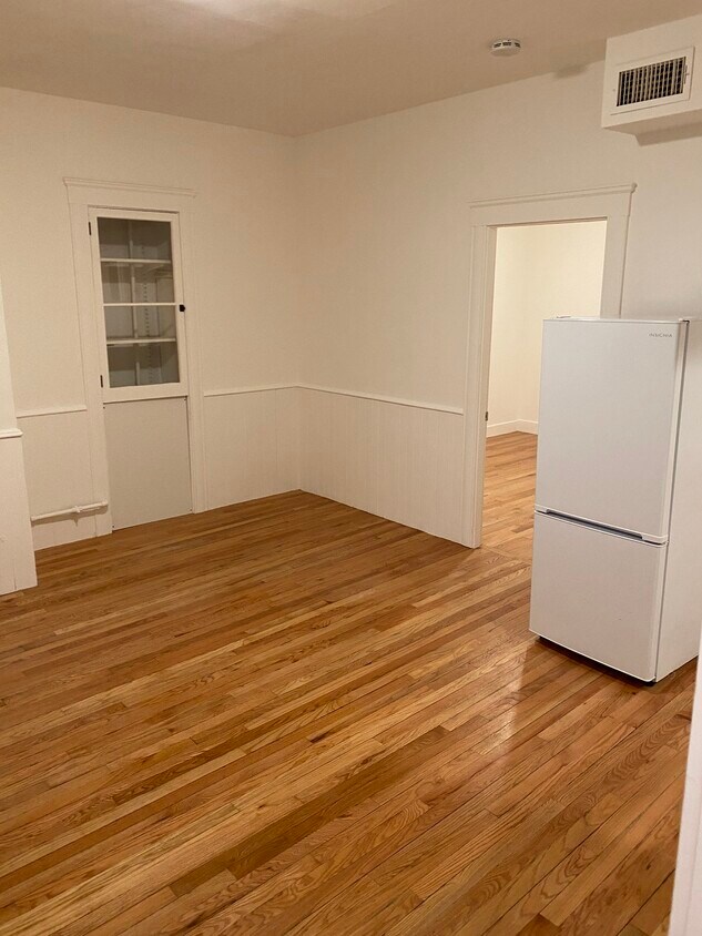Primary Photo - 34 Kilburn Street, Unit 3