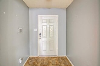 Building Photo - 21206 Wortham Oaks Dr