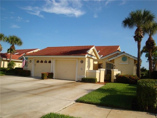 Building Photo - 3751 SW Whispering Sound Dr