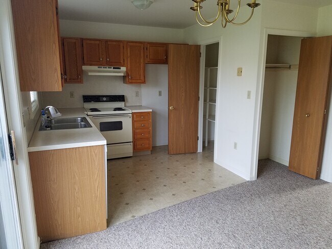 Foto del edificio - 163 Tom Ave