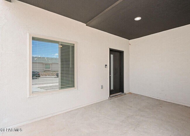 Foto del edificio - 2728 Tierra Oasis St