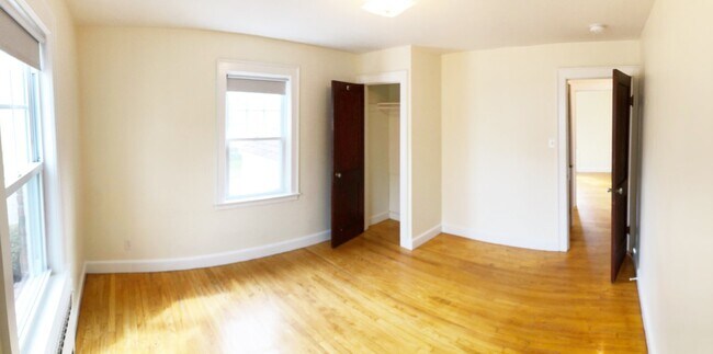 Foto del edificio - Good credit and solid income required!