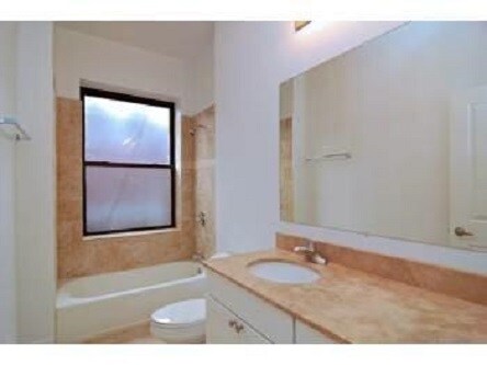 Foto del edificio - 4710 N Sheridan Rd