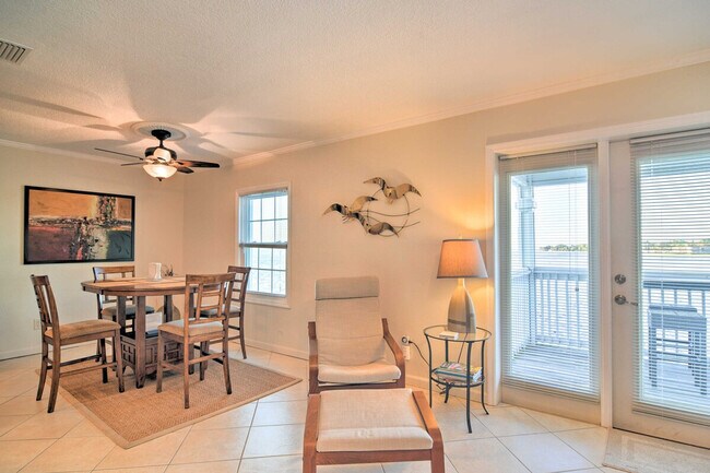 Foto del edificio - 5285 Coquina Key Dr SE