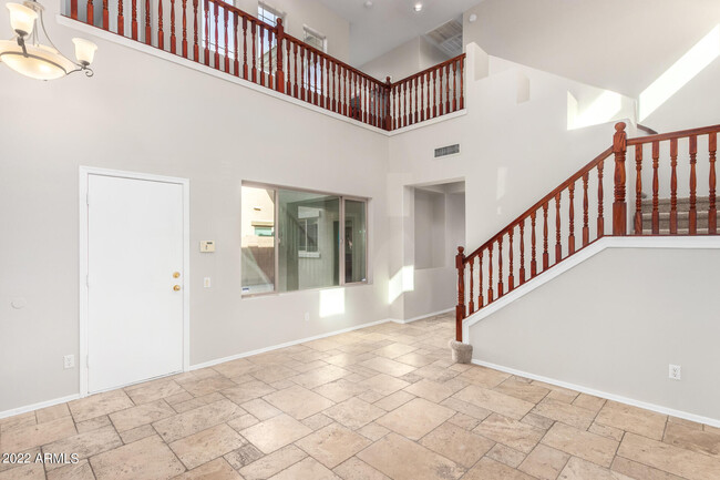 Foto del edificio - 9130 W Cypress St
