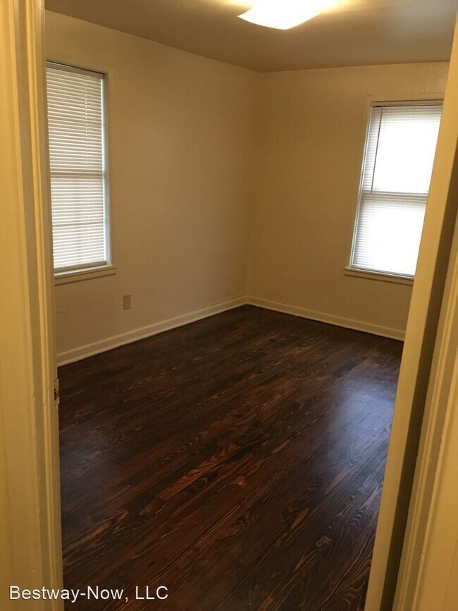 Building Photo - 2 br, 1 bath House - 2928 SW 25th Street