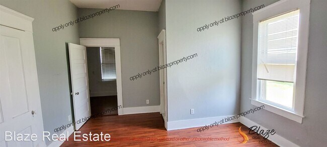Foto del edificio - 3 br, 1 bath House - 515 SE 12th