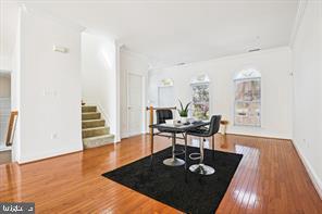 Building Photo - 807 McHenry St