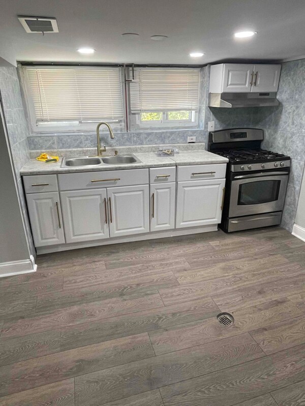 Foto del edificio - 3022 N Nottingham Ave