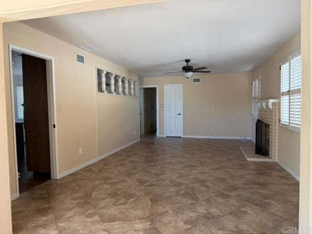 Foto del edificio - 8301 Beaver Lake Dr