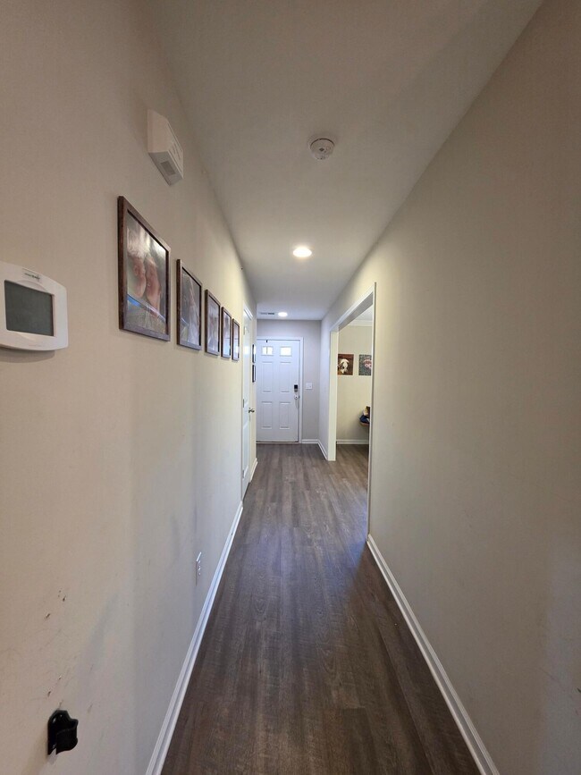 Foto del edificio - 147 Niblick Dr