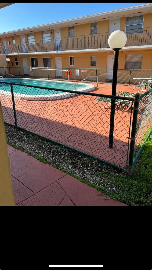 Foto del edificio - 3800 SW 102nd Ave