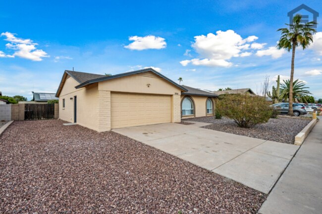 Foto del edificio - 3Bed/2Bath House at Thunderbird/59th Ave! Ready for Immediate Move-In! – RV GATE!