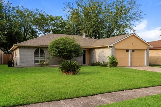 Building Photo - 2755 N Camden Pkwy