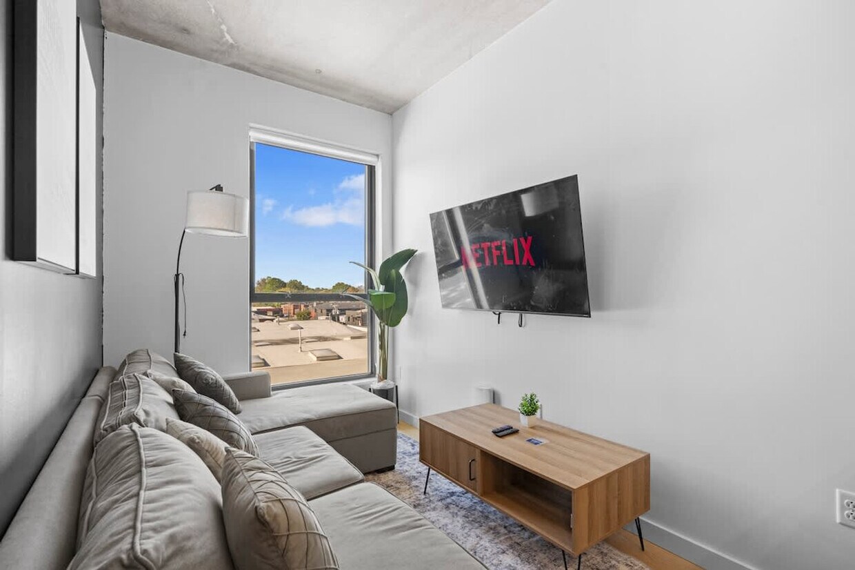 Foto principal - 3099 Youngblood St