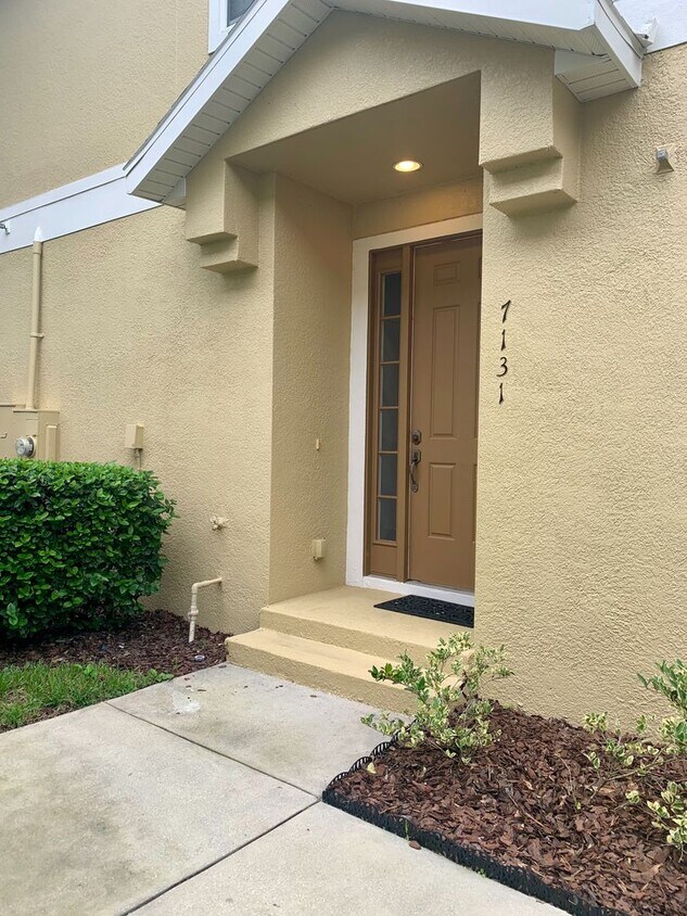 Primary Photo - Spacious 2 bedroom/2 bath Condo with 1 car...