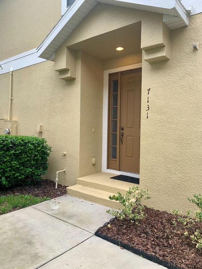 Spacious 2 bedroom/2 bath Condo with 1 car... - Spacious 2 bedroom/2 bath Condo with 1 car...