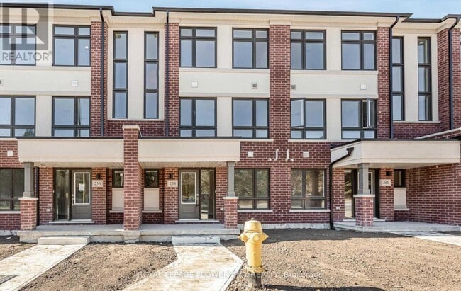 Photo du bâtiment - 258 Townline Rd N