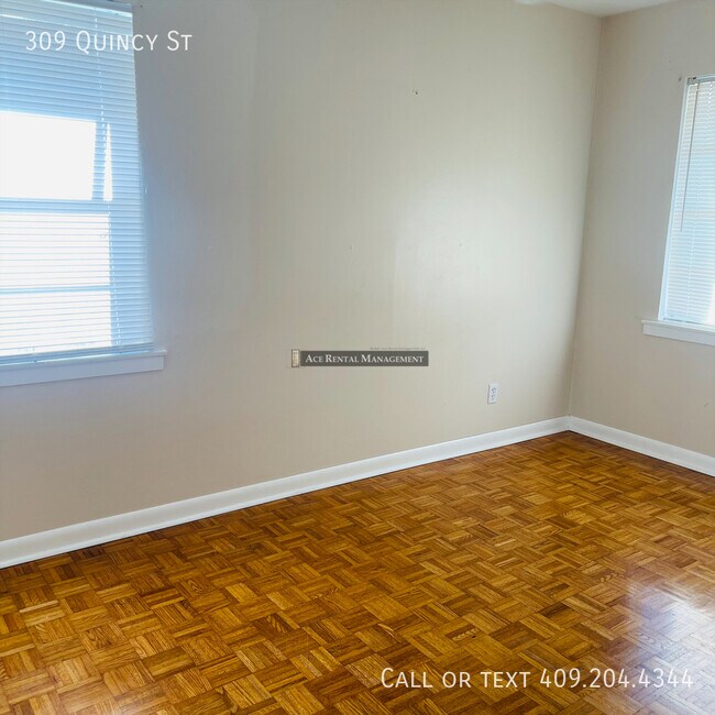 Foto del edificio - 309 Quincy St