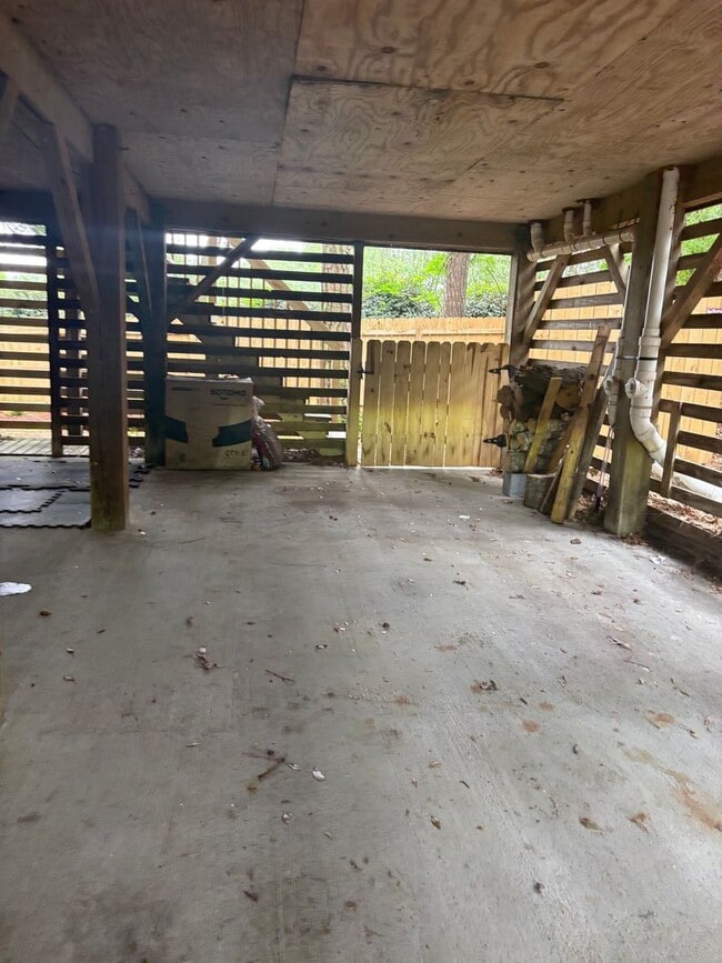 Building Photo - 105 Lenwood Ct