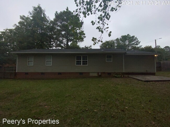 Building Photo - 3 br, 2 bath House - 1005 Sandalwood Drive