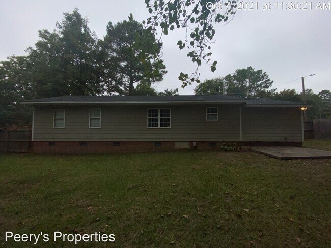 Foto del edificio - 3 br, 2 bath House - 1005 Sandalwood Drive