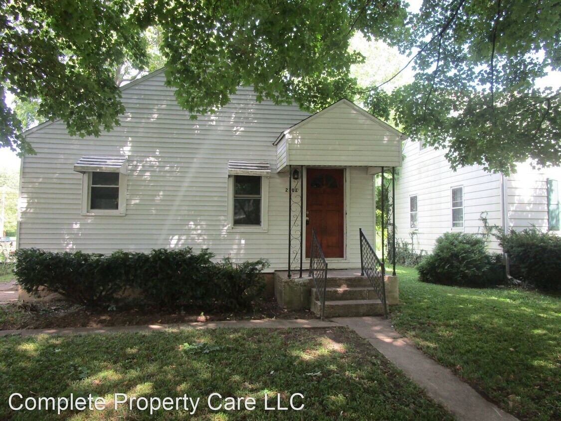 Primary Photo - 2 br, 1 bath House - 2302 S beacon st