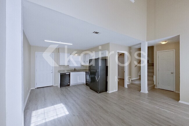 Building Photo - 2106 Woodnote Ln