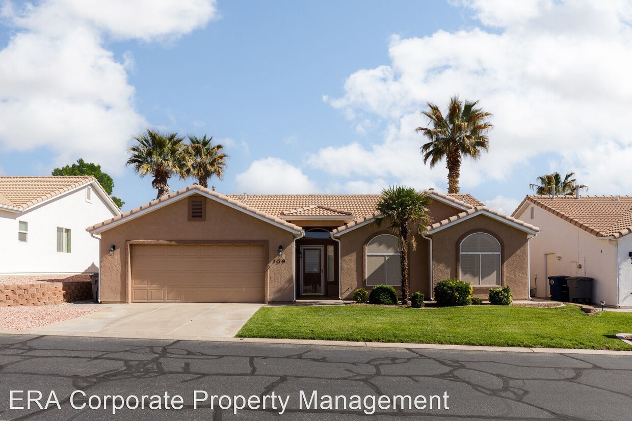 Primary Photo - 3 br, 2 bath House - 210 N. Mall Dr. #139