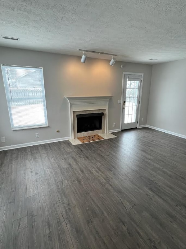 Building Photo - 2809 Summer Hollow Ln