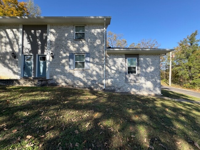 Building Photo - 11472 US-62