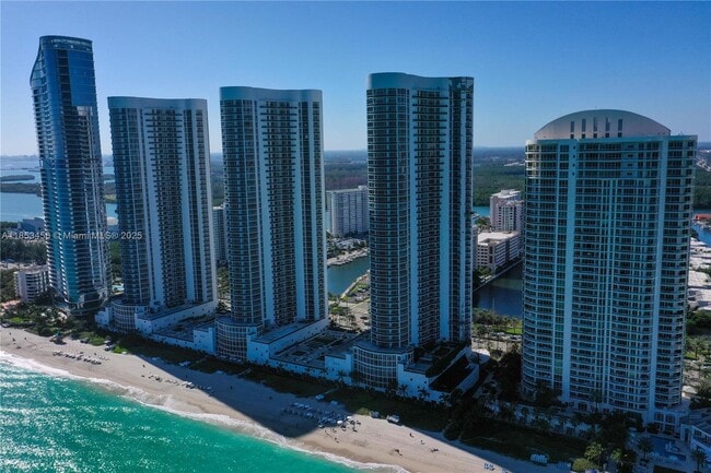 Foto del edificio - 16001 Collins Ave